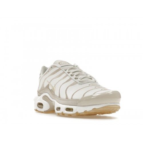 Кроссы Nike Air Max Plus Premium Sanddrift (W) - женская сетка размеров