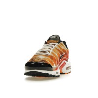 Nike Air Max Plus Light Photography