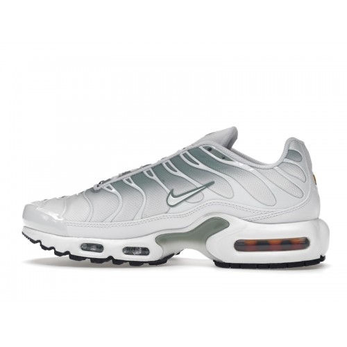 Кроссы Nike Air Max Plus White Mica Green (W) - женская сетка размеров