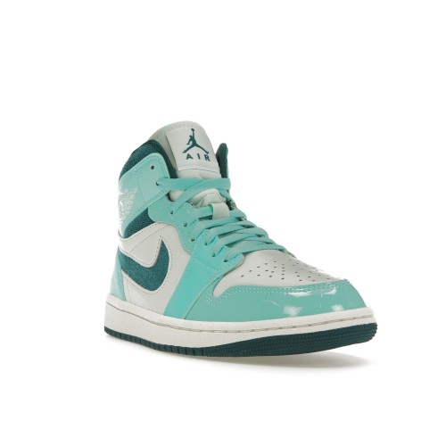 Кроссы Jordan 1 Mid Chenille Bleached Turquoise (W) - женская сетка размеров