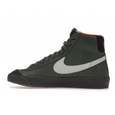 Кроссовки Nike Blazer Mid 77 Vintage Army