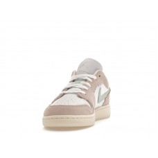 Подростковые Jordan 1 Low SE Scalloped Edge Guava Ice (GS)