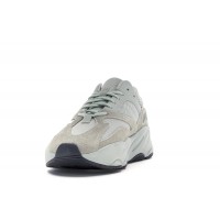 Кроссовки adidas Yeezy Boost 700 Salt