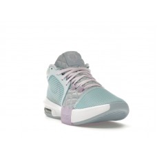 Nike LeBron Witness 8 Easter