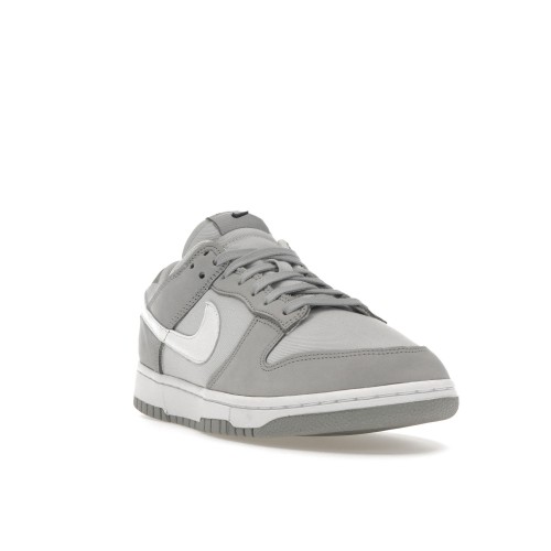 Кроссы Nike Dunk Low LX Light Smoke Grey (W) - женская сетка размеров