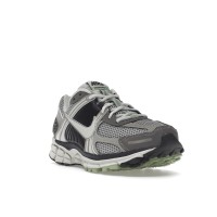 Женские кроссовки Nike Zoom Vomero 5 Cobblestone Flat Pewter (W)