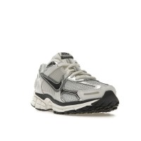 Женские Nike Zoom Vomero 5 Photon Dust Metallic Silver (W)