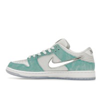 Кроссовки Nike SB Dunk Low April Skateboards