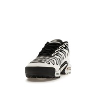 Nike Air Max Plus Drift White Black Metallic Silver