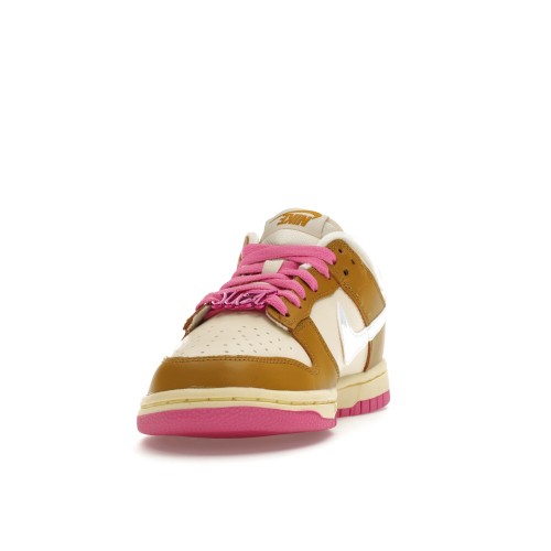 Кроссы Nike Dunk Low SE Just Do it Bronzine Pink (W) - женская сетка размеров