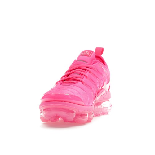 Кроссы Nike Air Max VaporMax Plus Hyper Pink (W) - женская сетка размеров