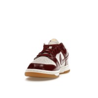 Женские кроссовки Nike Dunk Low LX Dark Team Red Croc (W)