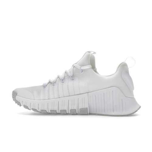 Nike Wmns Free Metcon 6 Platinum Tint - женская сетка размеров Nike Wmns Free Metcon 6 Platinum Tint - женская сетка размеров