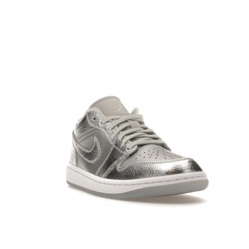 Кроссы Jordan 1 Low SE Metallic Silver (W) - женская сетка размеров