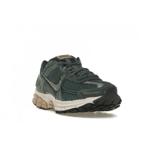 Nike Zoom Vomero 5 Vintage Green Light Orewood Brown Hemp Chrome (W) - женская сетка размеров