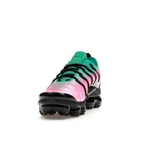 Кроссы Nike Air VaporMax Plus Pink Blast Clear Jade (W) - женская сетка размеров