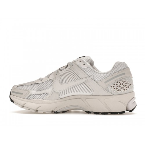 Nike Zoom Vomero 5 White Vast Grey (W) - женская сетка размеров Nike Zoom Vomero 5 White Vast Grey (W) - женская сетка размеров