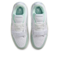 Женские Jordan Legacy 312 Low White Sail Igloo (W)
