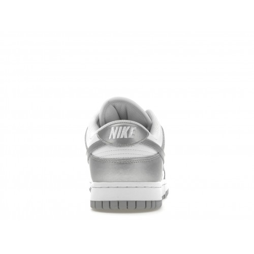 Кроссы Nike Dunk Low Metallic Silver (W) - женская сетка размеров