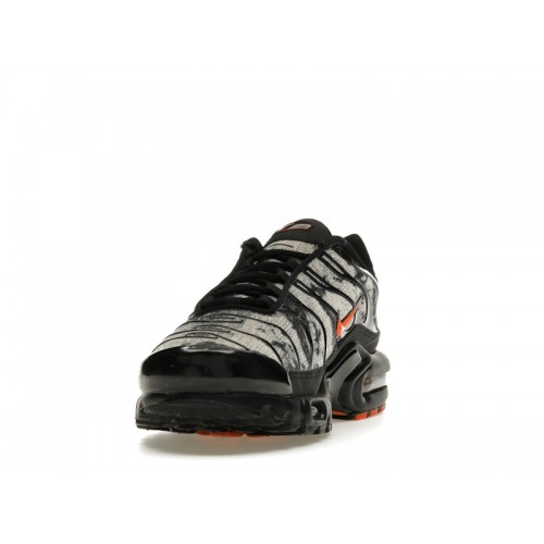 Кроссы Nike Air Max Plus Camo Black Safety Orange - мужская сетка размеров