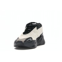 Кроссовки adidas Yeezy Boost 700 MNVN Bone