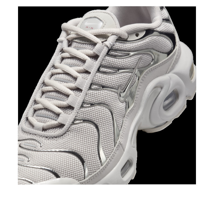 Nike Air Max Plus GS Light Iron Ore Chrome - подростковая сетка размеров Nike Air Max Plus GS Light Iron Ore Chrome - подростковая сетка размеров