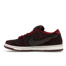 Nike SB Dunk Low Riot Skateshop