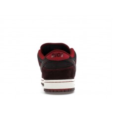 Nike SB Dunk Low Riot Skateshop