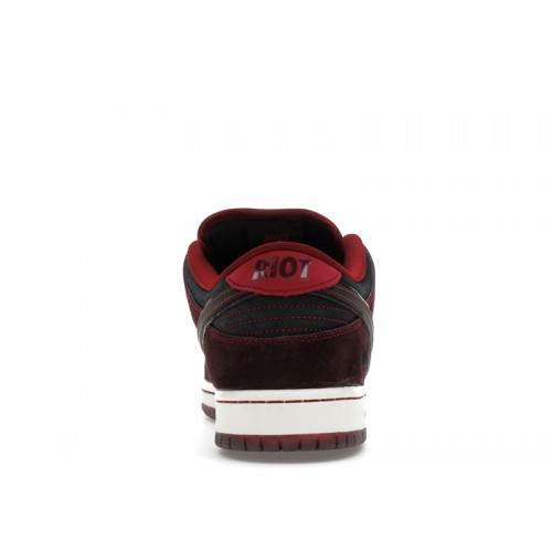 Кроссы Nike SB Dunk Low Riot Skateshop - мужская сетка размеров