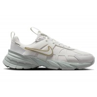 Женские кроссовки Nike V2K Run Gore-Tex Platinum Tint Light Silver (W)