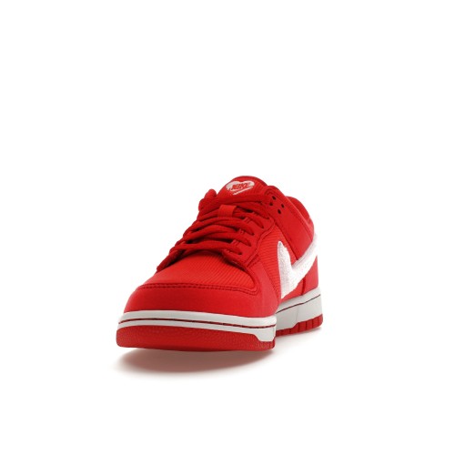 Кроссы Nike Dunk Low Valentines Day (2024) (GS) - подростковая сетка размеров