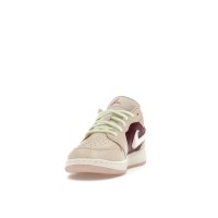 Подростковые Jordan 1 Low SE Fur Swoosh (GS)