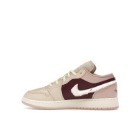 Подростковые Jordan 1 Low SE Fur Swoosh (GS)