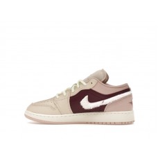 Подростковые Jordan 1 Low SE Fur Swoosh (GS)