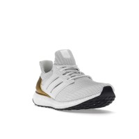 Кроссовки adidas Ultra Boost 4.0 DNA White Gold Metallic