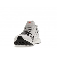 Кроссовки adidas Ultra Boost DNA 5.0 Zebra