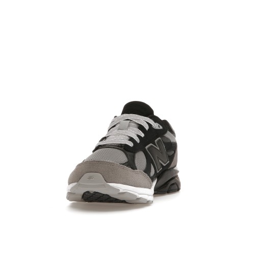 Кроссы New Balance 990v3 MiUSA DTLR GR3YSCALE (GS) - подростковая сетка размеров