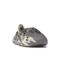 adidas Yeezy Foam RNNR MXT Moon Gray