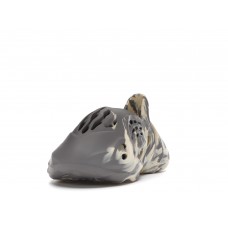 adidas Yeezy Foam RNNR MXT Moon Gray