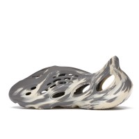 adidas Yeezy Foam RNNR MXT Moon Gray