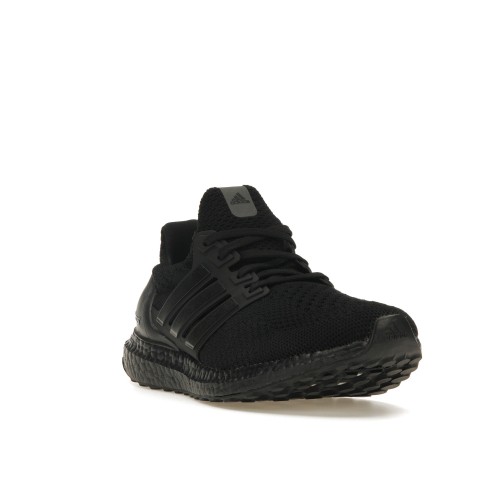 Кроссы adidas Ultra Boost 5.0 DNA Triple Black (W) - женская сетка размеров