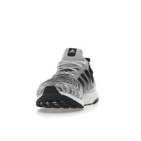 Кроссовки adidas Ultra Boost 1.0 DNA Oreo (2022)