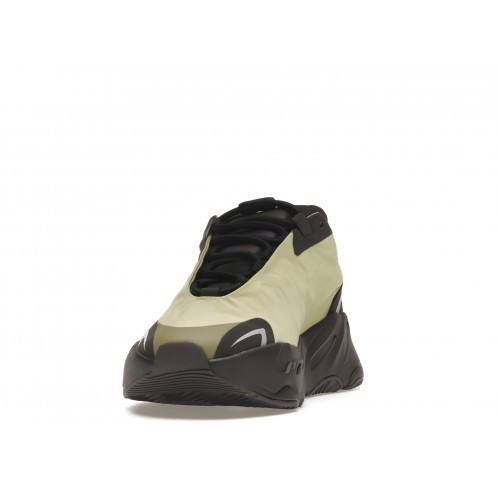 Кроссы adidas Yeezy Boost 700 MNVN Resin - мужская сетка размеров