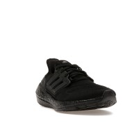 Женские кроссовки adidas Ultra Boost 22 Triple Black (W)