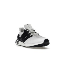 Кроссовки adidas Ultra Boost 5.0 DNA White Black Heel Stripes