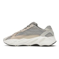 Кроссовки adidas Yeezy Boost 700 V2 Cream