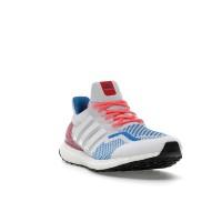 adidas Ultra Boost 5.0 DNA Cloud White Bright Blue Turbo