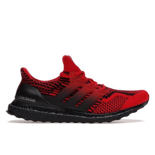 Кроссы adidas Ultra Boost 5.0 DNA Scarlet Black Gradient - мужская сетка размеров