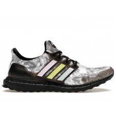 adidas Ultra Boost Sky Tint Black