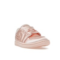 Женские Jordan 1 Low Method of Make Satin Guava Ice (W)